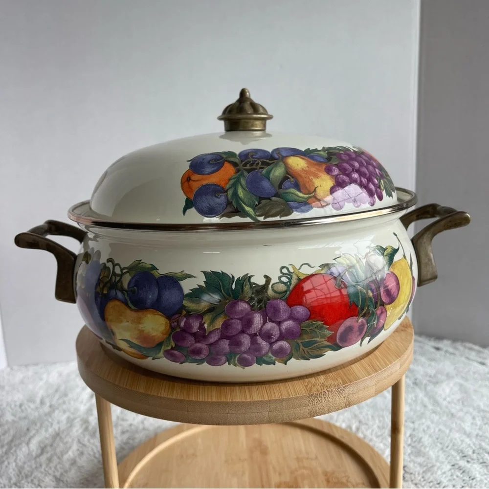 Cornucopia enamelware qt